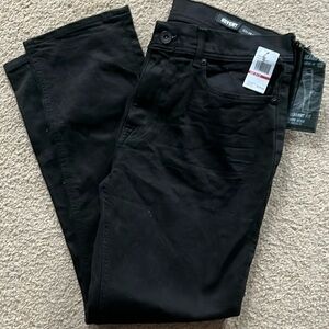 NWT - men’s Black Jeans. Seven7 jeans company size 36x30